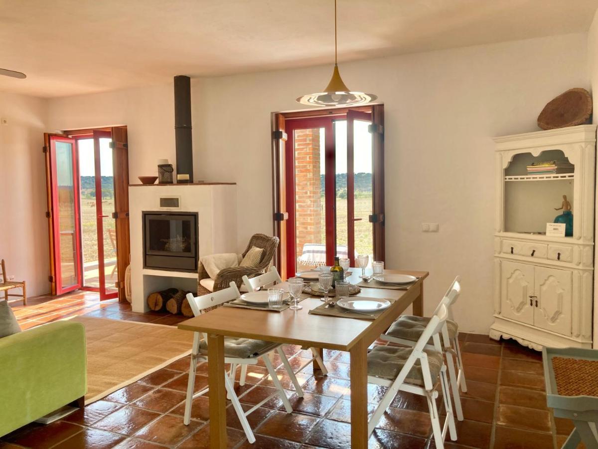 Herdade Da Burquilheira Family Retreat Alcacovas Exterior photo